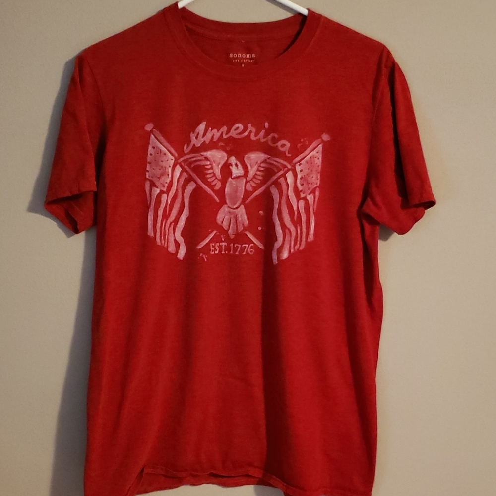 Sonoma men's America tee, size M.